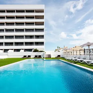 4* Hotel The Benson