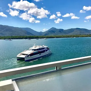Waterfront Luxury At Harbourlights Apartment